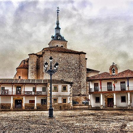Alojamiento Colmenar De Oreja Plaza Mayor Bagian luar foto